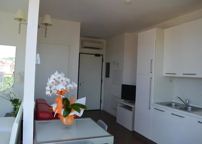Apartamento Empire Cattolica