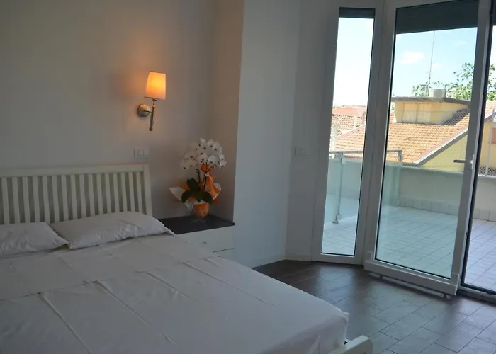 Empire Apartamento Cattolica